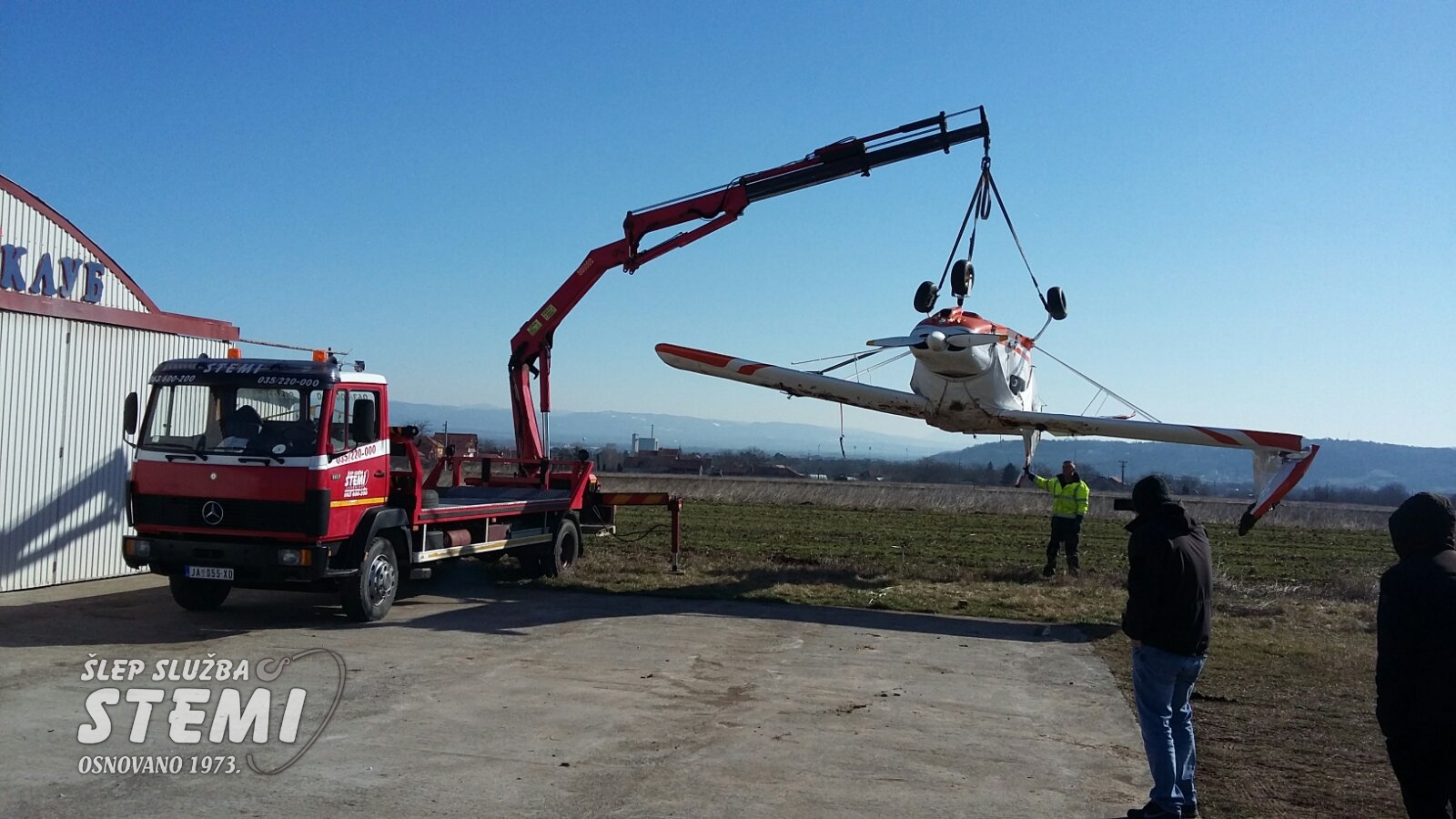 STEMI - Šlepanje i transport aviona